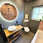 Stilvolles Haus Mit Naturgarten & Weitblick - Fuer Familien & Freunde 펜션 *