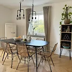 Stilvolles Haus Mit Naturgarten & Weitblick - Fuer Familien & Freunde 펜션 Oberschwarzach
