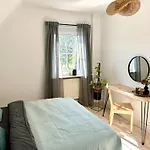 Stilvolles Haus Mit Naturgarten & Weitblick - Fuer Familien & Freunde 펜션 Oberschwarzach