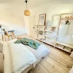 펜션 Stilvolles Haus Mit Naturgarten & Weitblick - Fuer Familien & Freunde *