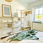Stilvolles Haus Mit Naturgarten & Weitblick - Fuer Familien & Freunde 펜션