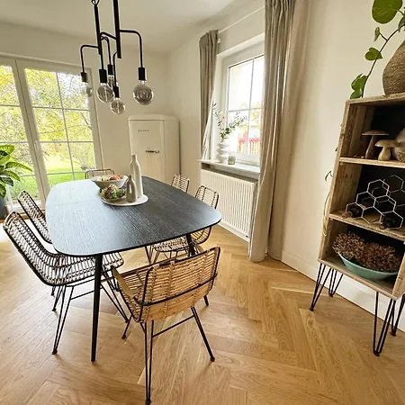 Holiday home Stilvolles Haus Mit Naturgarten & Weitblick - Fuer Familien & Freunde Oberschwarzach